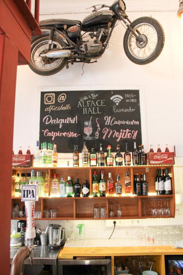 Alface Hall Hostel & Bar Lissabon Exterior foto