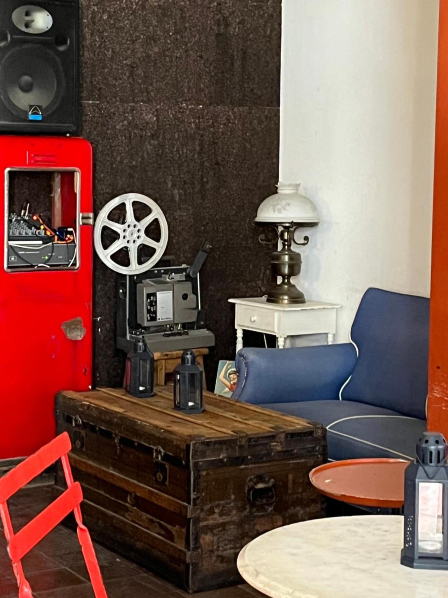 Alface Hall Hostel & Bar Lissabon Exterior foto